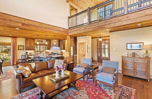 Blowing Rock Cabin | Lakefront home in 100 acre community/mountain views, shopping & dining all close
