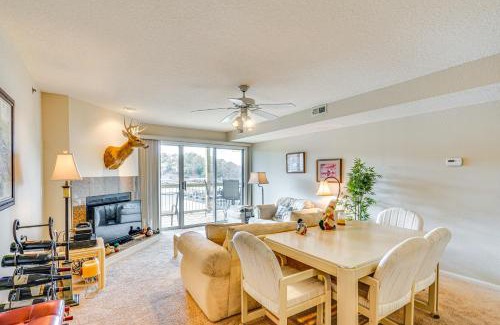 Osage Beach Apartment | Lakefront Osage Beach Condo with Water-View Balcony!