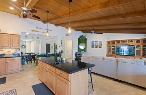 Dobson Ranch Villa | Lakefront Villa, Heated/Chilled Pool + 8‑Seat Spa, Kayaks, Office, Sleeps 9