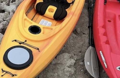 Ashfield-Colborne-Wawanosh Cabin | LakeHuron waterfront cottage/Hot tub/Max 2 pets& private sand beach/20 people.