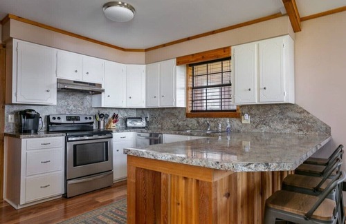 Homer House | lakelife @ claiborne | LakeFront ; Sleeps 14; Ramp
