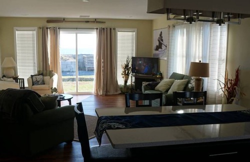 Pleasantville House | Lakes Bay Waterfront Location With Amazing Sunset Views!