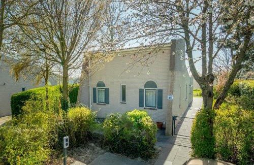 Brouwershaven House | Lakeside Escape & Sauna