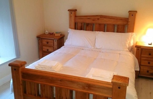 Donegal Other | Lakeside Farmhouse (5 mins from beaches) with private walks and gardens