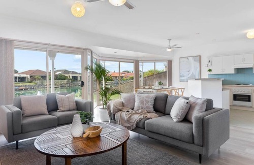 Encounter Bay House | Lakeside Haven