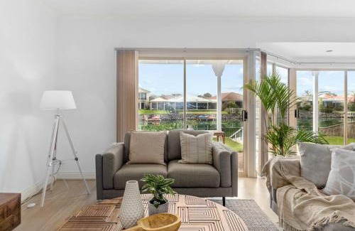 Encounter Bay House | Lakeside Haven
