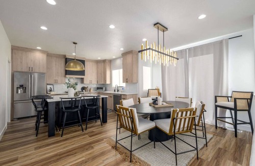 Provo Bay House | Lakeside Provo Stylish Getaway