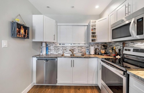 Shawnigan Lake Condo | Lakeside Resort Suite on Shawnigan Lake. Easy beach and lake access!