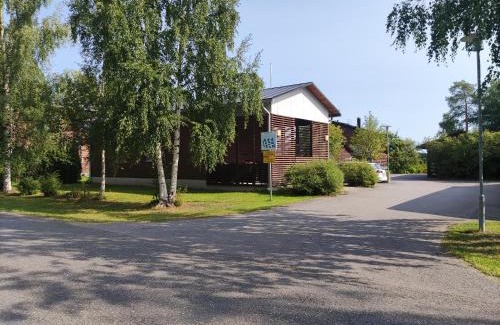 Oulu Apartment | Lakeside Retreat near the University, with 2 free parking spots