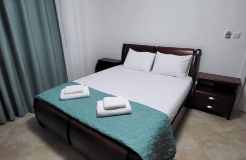 Udenisht Apartment | Lakeside View Apartment