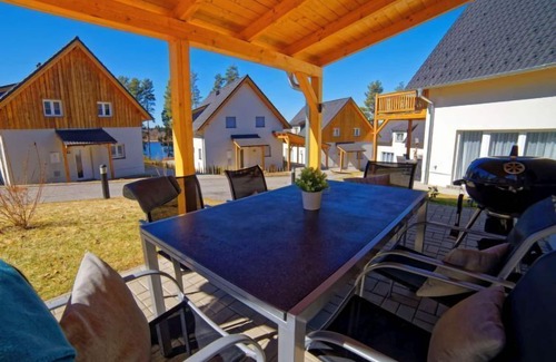 Lojzova Paseka House | Lakeside Village 23 (+ sauna) by Interhome