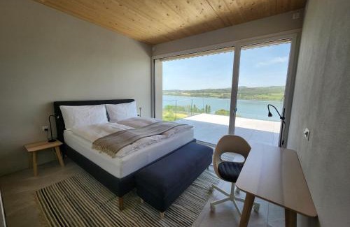 Beinwil am See House | Lakeview Guest Rooms with huge rooftop terrace
