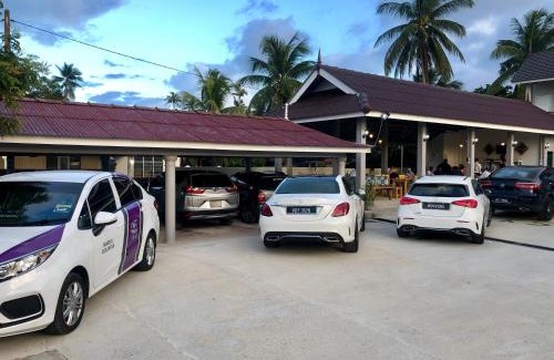 Kampung Pengkalan Maras Hotel | Lakse Inn Homestay