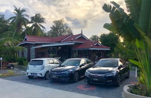 Kampung Pengkalan Maras Hotel | Lakse Inn Homestay