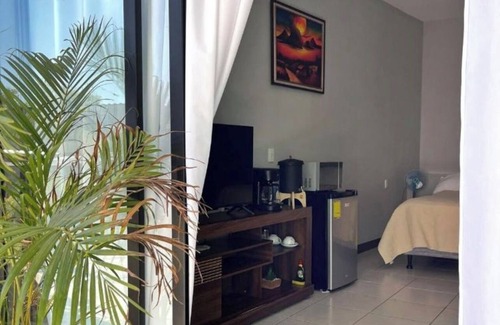 San Juan La Laguna Resort | LAMAT private room In San Pedro La Laguna with WiFi