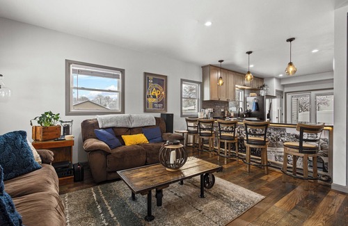 Green Bay House | Lambeau Legends I - Brand new 4 bedroom, 2.5 bath 0.3 miles to Lambeau Field!