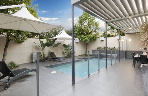 Kangaroo Point House | Lambert House at Kangaroo Point - Close to the CBD. Pet and family friendly