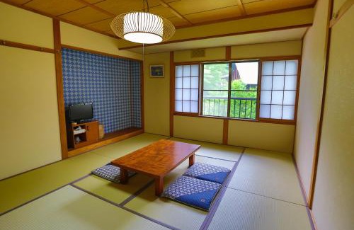 Shinano House | LAMP Nojiriko The Sauna by the Lake