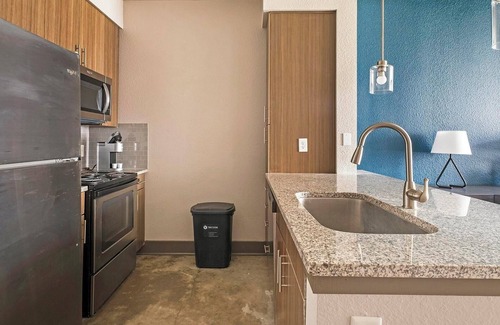 Memorial Apartment | Landing | Amazing 1BD, Gym