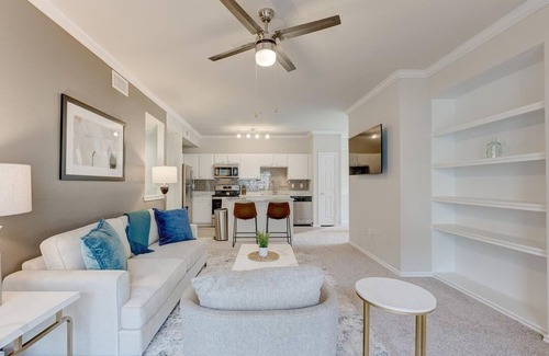 Euless Apartment | Landing at Franciscan At Bear Creek - 3 Bedrooms in Downtown Euless