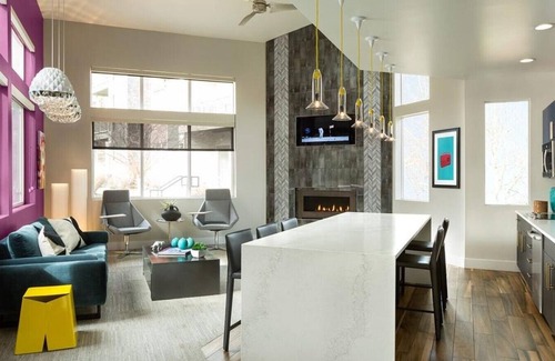 Denver Apartment | Landing at Mile 44 Apartments - 1 Bedroom in Downtown Denver