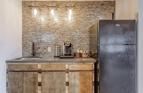 Briarforest Apartment | Landing at The Edison Apartments - 1 Bedroom in Briar Forest