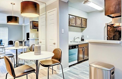 Briarforest Apartment | Landing at The Edison Apartments - 1 Bedroom in Briar Forest