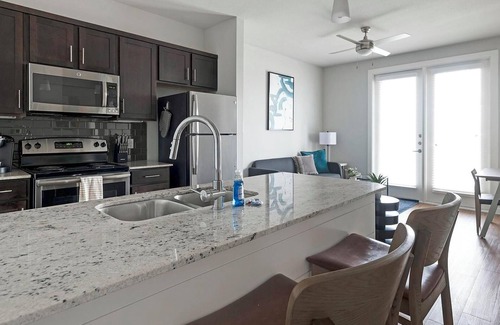 Buda Apartment | Landing at The Green at Plum Creek - 1 Bedroom .
