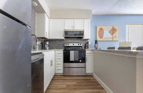 Maryvale Apartment | Landing | Beautiful 1BD in Maryvale Village