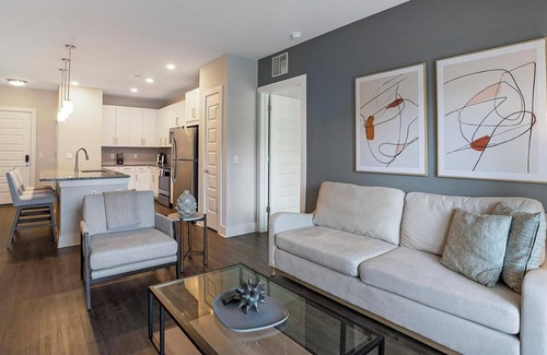Newberry Apartment | Landing | Stylish 1BD, Gym, Pool