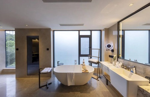 Changjiang County Hotel | Landison Resort Jingdezhen