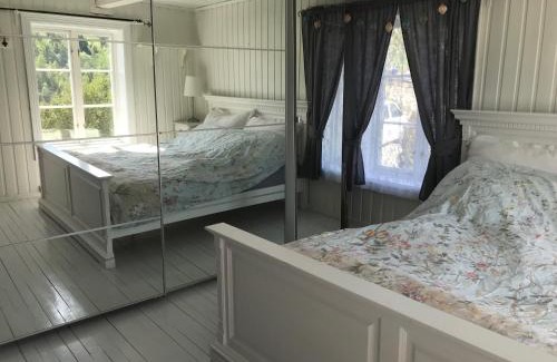 Valsoybotn House | Landlig idyll med fjordutsikt