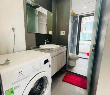 Hang Xanh Apartment | Landmark 81 Unique Luxury Apartment
