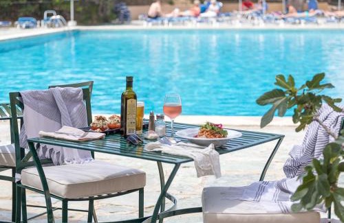 L'Ile-Rousse Hotel | Langley Resort Napoléon Bonaparte