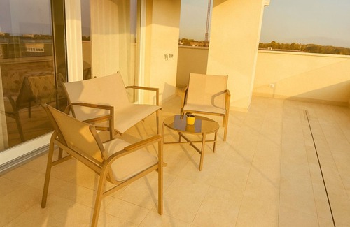 Magazzeno Apartment | Lantern Penthouse with Seaview Terrace - Marina d'Arechi, Salerno