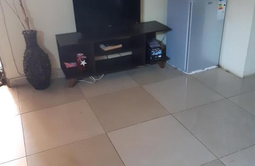 Greater Johannesburg Metropolitan Area House | Lapa la Bakgatlha guest house