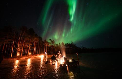 Ranua Ski Chalet | Lapland Aurora Riverside Ranua