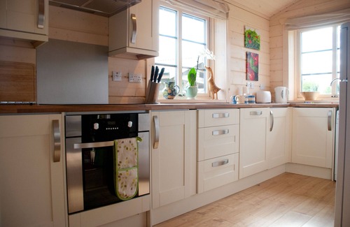 Kirkbean Cottage | Lapwing Lodge - a very comfortable and spacious seaside log chalet in an ideal position a minutes w