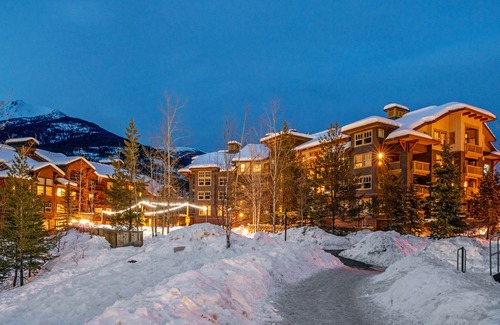 East Kootenay Condo | LARGE 2-Br 2-Ba | Ski In/Out | Pool & Hot Tubs | Central Upper Village Location