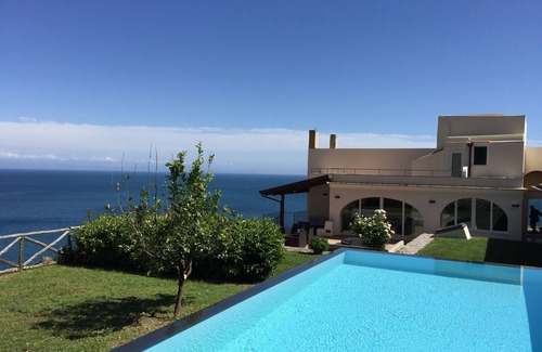 Amalfi Villa | Large Amalfi villa rental for 20 people