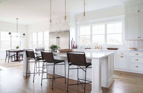 Middletown House | Large and Private Custom Home near Beaches!