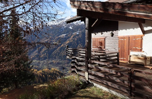 Saint-Luc Ski Chalet | Large and very bright chalet for 10 people with large terrace, garden and a very nice view.Interior: