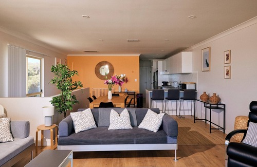 Adelaide House | Large Beach House with MESMERISING sea views regular stunning sunsets