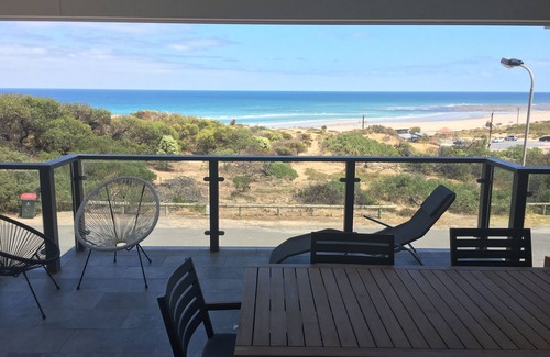 Adelaide House | Large Beach House with MESMERISING sea views regular stunning sunsets