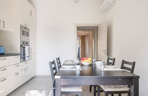 Province of Bologna Apartment | Large, bright and well-kept apartment on the third floor of a building near the Maggiore Hospital. The historic center is easily accessible by public transport.The apartment, ideal for 5 people, is fully equipped and has 24h WiFi, A/C and heating. It r