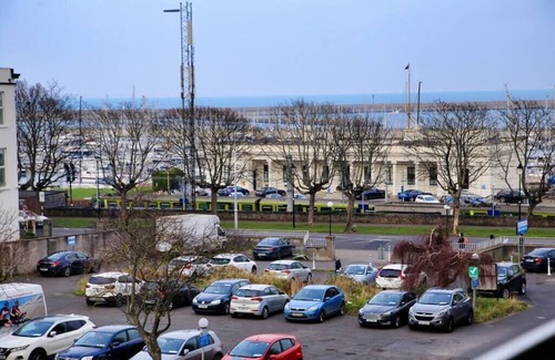 Dun Laoghaire Apartment | Large Bright Apartment by Dun Laoghaire Harbour