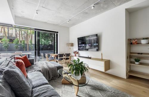 Prahran Apartment | Large Central Prahran Retreat