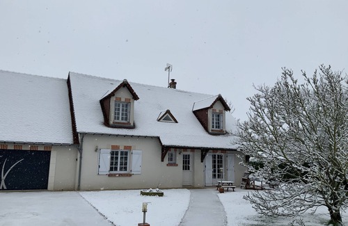 Maslives House | Large comfortable house, heated swimming pool 5 minutes from Chambord castle