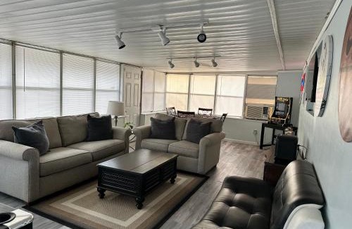 Columbus House | Large executive home with 5 bedrooms, 2.5 baths and game room.