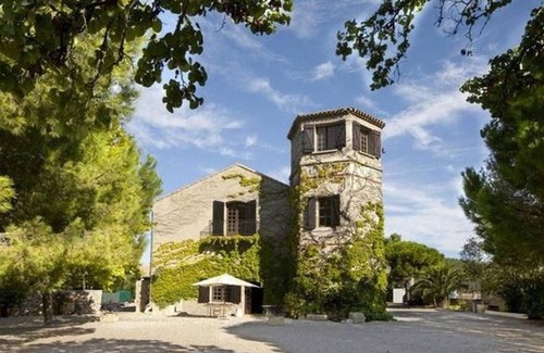 Frontignan House | Large family house surrounded by vineyards